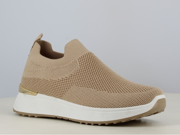 Basket de Sport  Femme chaussure légère, facile à enfiler B977480
